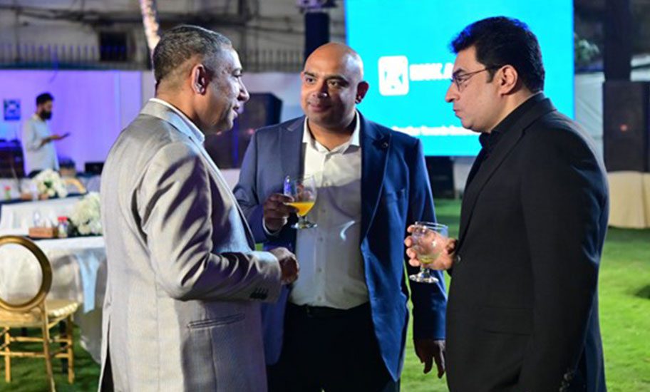 RA HOST EXECUTIVE DINNER EVENT IMAGE 6