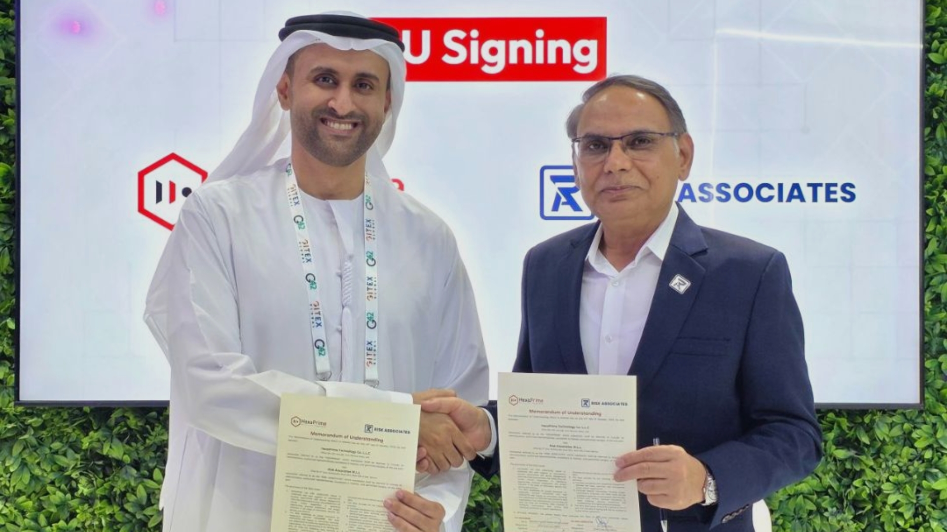 Dr Aftab Rizvi and Abdullah Hamad Saeed Lootah during the MoU signing ceremony between Risk Associates and HexaPrime